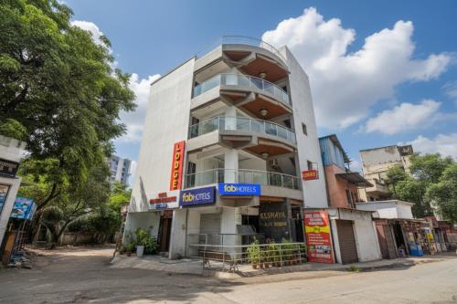 Gallery image of FabHotel Keshava Executive - Nr Mahadji Shinde Chhatri in Pune