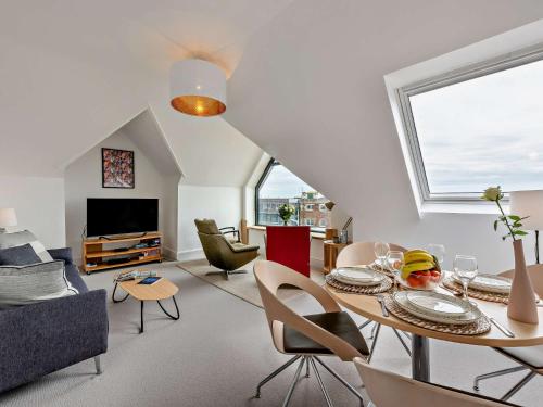 Χώρος καθιστικού στο 2 Bed in Bexhill on Sea 94783