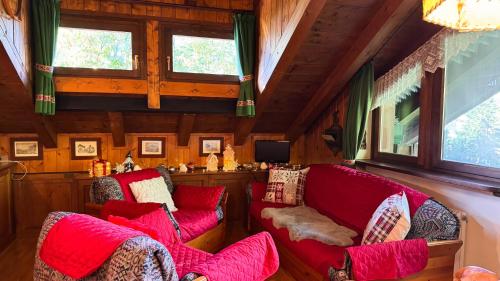 Posezení v ubytování Chalet Stravedo by Ca-Sa Check