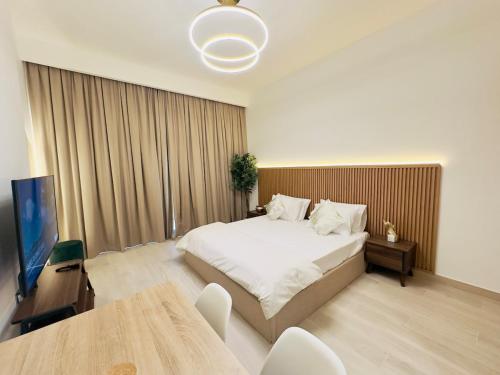 Mahenti – Elegant Studio Apartment | Azizi Riviera