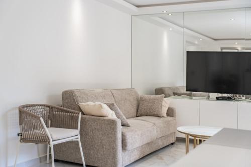 Upscale apartment next to La Croisette