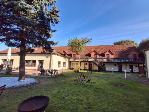Gallery image of Landhotel Rügen in Stönkvitz
