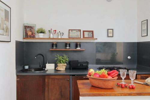 Monti Spacious Apartment 2