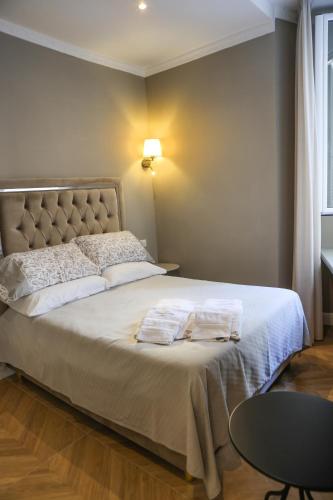 Salvator Rooms