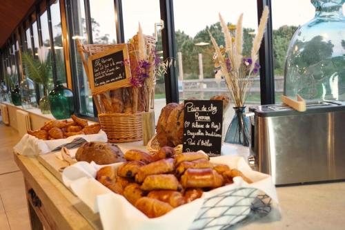 Jídlo v aparthotelu nebo okolí