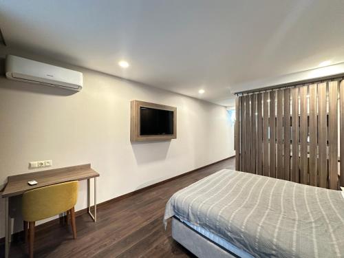 Apartment with incredible Seaview 1026にあるベッド