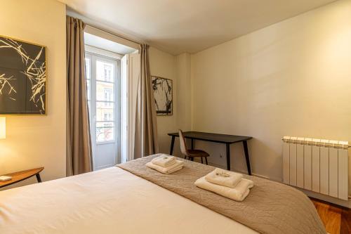 Chiado Deluxe Terrace 3 BR Apartment, 1D