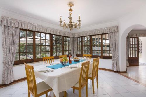 Villa Elanor by Villa Plus