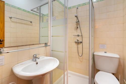 Family Apartment Pool & Terrace
