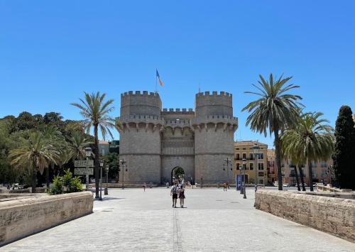 Boutique Loft 1 next to Torres de Serrano