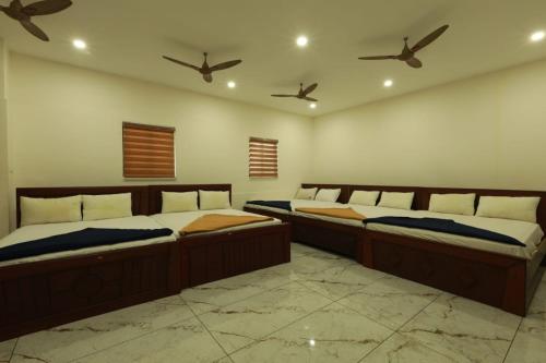 Gallery image of SR Meridian in Trivandrum