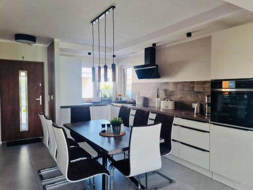 Dapur atau dapur kecil di Moana House LARA