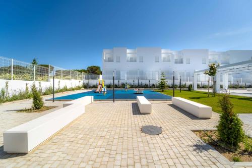 Lujoso chalet con jardín privado a 300 metros de la playa