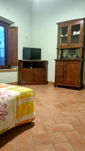 Телевизор и/или развлекательный центр в Il Casale Società Agricola Semplice di Barattini Pascucci Doriana e C