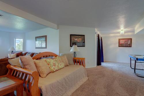 a living room with a couch and a table at Amber Sunset in Mosier