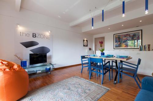 Bright and lovely private apartment in Milan