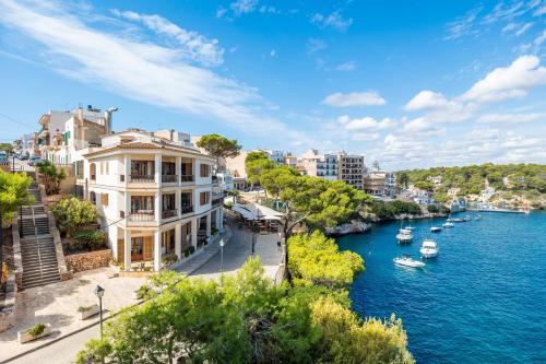 Φωτογραφία από το άλμπουμ του Aptos Cala Figuera con vista al mar σε Cala Figuera