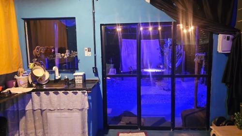 Galeriebild der Unterkunft Slik House - A tiny house azul in Jacareí