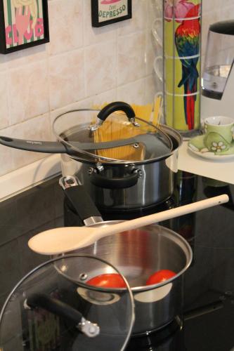 Comida en o cerca de este apartamento