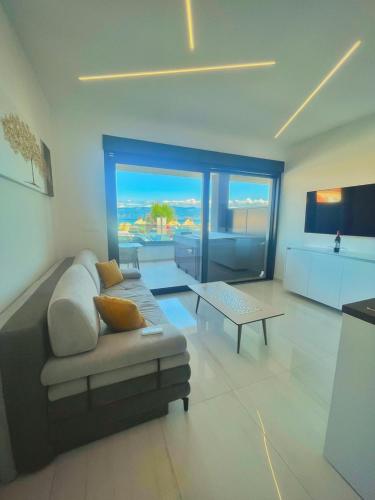 Villa San Sebastian-direct sea view