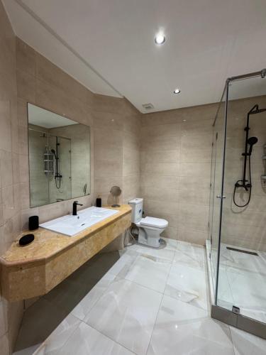 Ένα μπάνιο στο Duplex Menara Mall