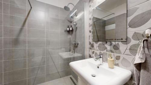 Ένα μπάνιο στο SALAN Apartman GALA
