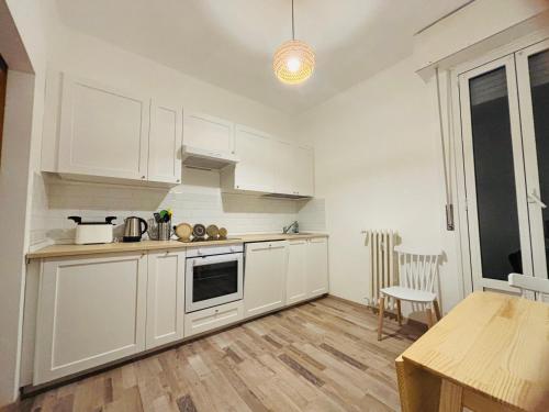 NEW Brenta 10 minutes To Duomo M3-15 minutes to Linate - Full furnished APT with AC, Wi-fi and more