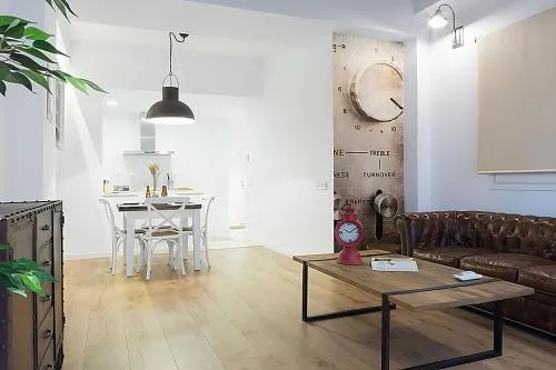 Bright Industrial Loft Barcelona Center photo 1