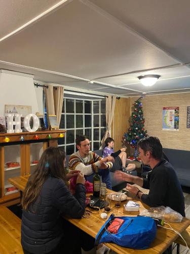 Oaspeți care stau la Patagon Backpackers