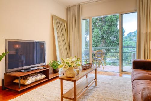 Alzira's Place, a Home in Madeira