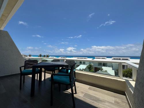 Un balcon sau o terasă la Amplio Condo con acceso a playa - 6 Px