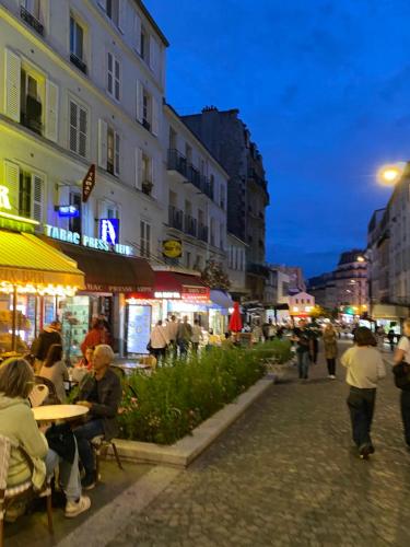 Montmartre Soulful stay Paris