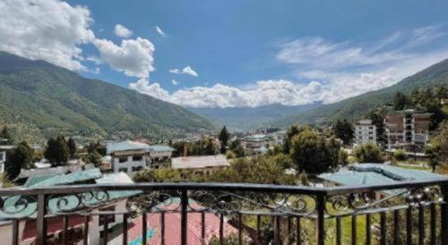 Nespecifikovaný výhled na hory nebo výhled na hory při pohledu z hotelu