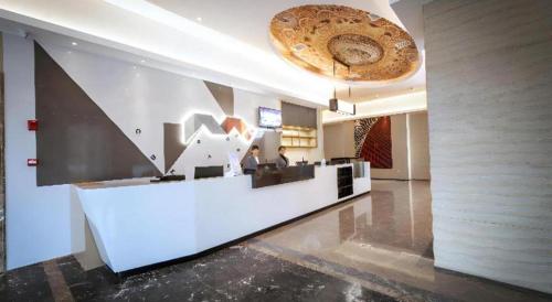 Ο χώρος του λόμπι ή της ρεσεψιόν στο Borrman Hotel Yongzhou High Speed Railway Station