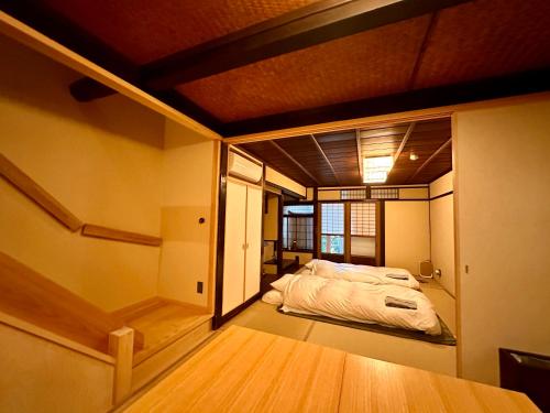 CAMPTON Higashiyama Roku