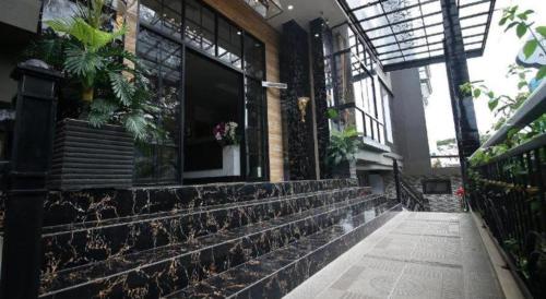 El edificio en el que está el hotel