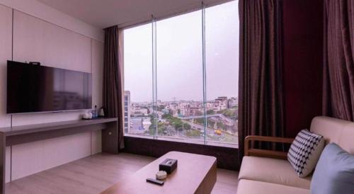 Bashan Hotelにあるテレビまたはエンターテインメントセンター