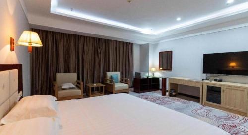 Bashan Hotelにあるテレビまたはエンターテインメントセンター