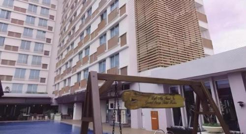 リゾートが所在する建物