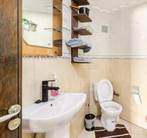 Ένα μπάνιο στο Modern hideaway in Casablanca