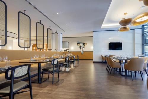 Μια τηλεόραση ή/και κέντρο ψυχαγωγίας στο Hyatt Centric Chicago Ohare