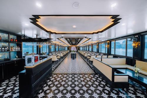 Ảnh trong thư viện ảnh của Cat Ba Bonita Cruise - Lan Ha Bay ở Đảo Cát Bà