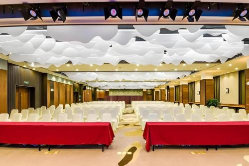 Konferenční prostory v ubytování Yitel Tai'an Taishan Hongmen Daimiao