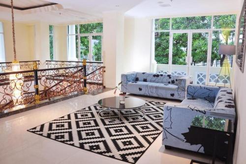 Гостиная зона в Sunbreeze Hotel