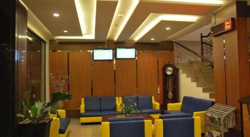 Гостиная зона в Jelita Bandara Hotel Airport