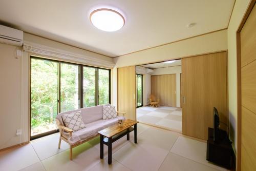 Posezení v ubytování 小涌谷 樂 - kowakudani Raku