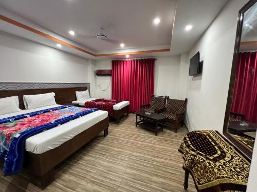 Imagen de la galería de Regent palaza, en Dargai