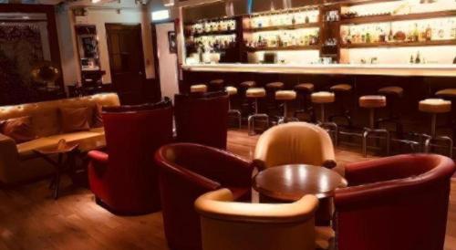 Гостиная зона в Largos Hotel