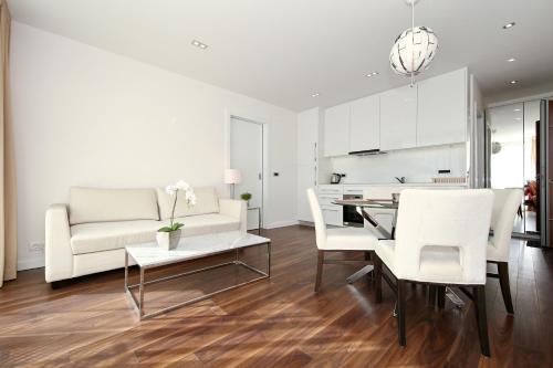 Η κουζίνα ή μικρή κουζίνα στο B&B Demar Residence & Dependance