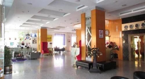 Χώρος καθιστικού στο Hotel AIFA